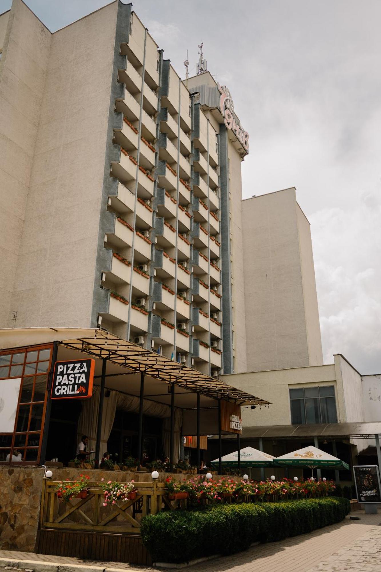 7 Days Hotel Kamyanets-Podilskyi Kültér fotó